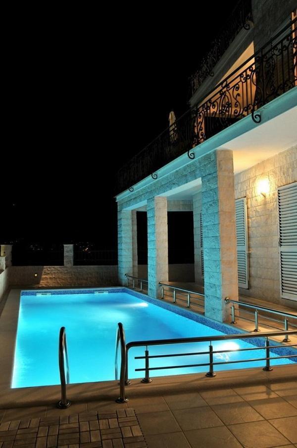 Villa Mare Apartments Тиват Экстерьер фото