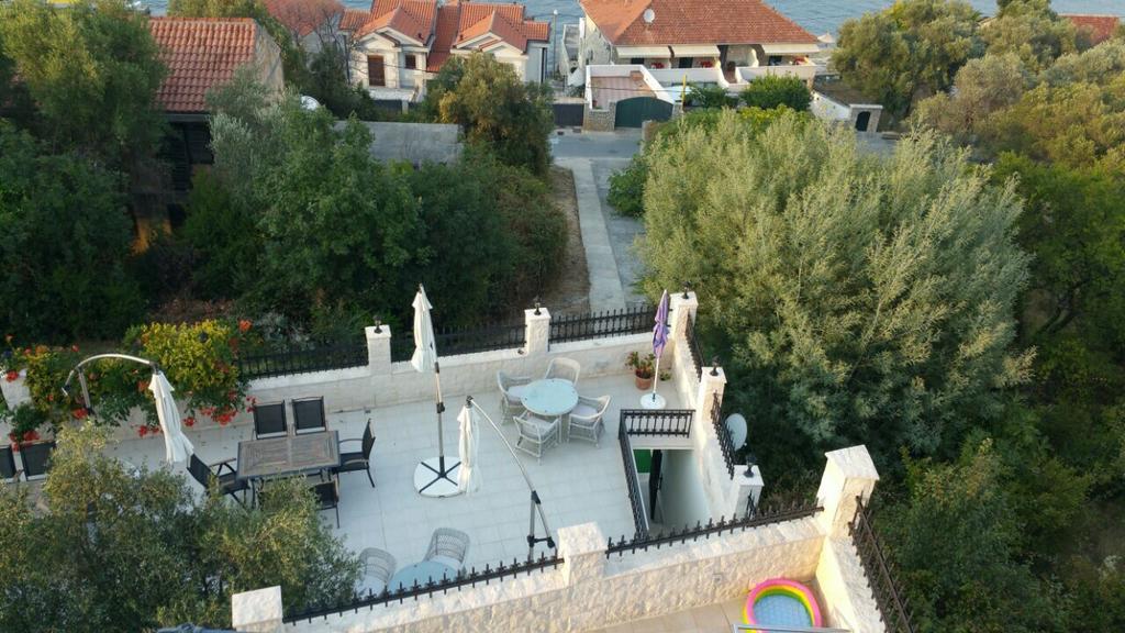 Villa Mare Apartments Тиват Экстерьер фото